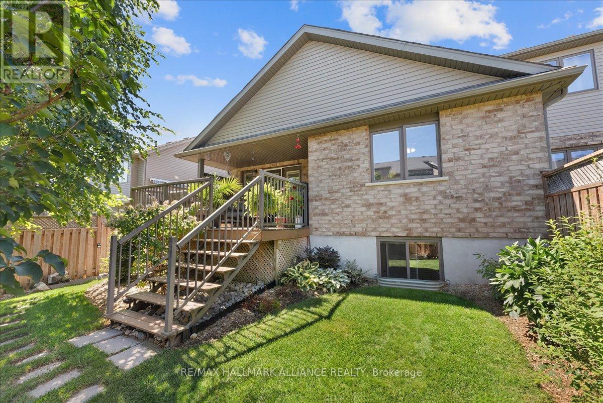 Photo 39 of 77 Finnie Lane, Centre Wellington ON