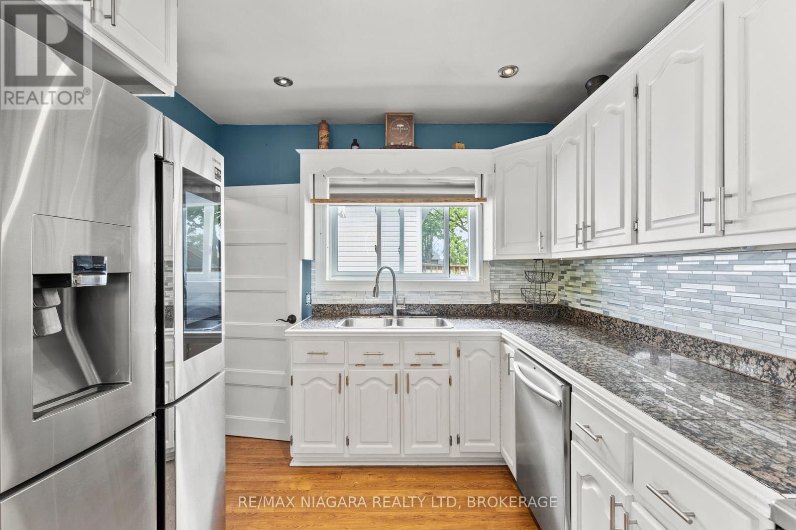 Photo 41 of 272 Wallace Avenue S, Welland ON