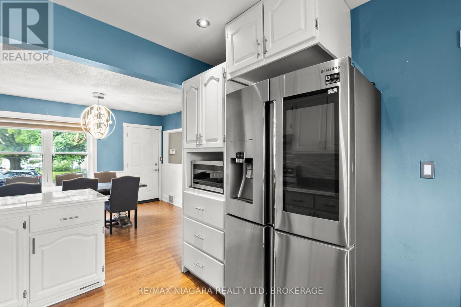 Photo 5 of 272 Wallace Avenue S, Welland ON