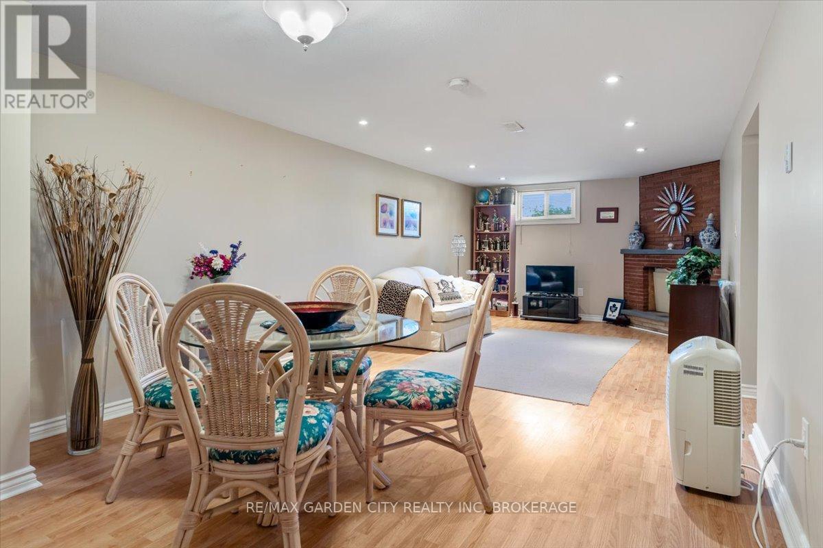 Photo 35 of 160 Elgin Street, Thorold ON