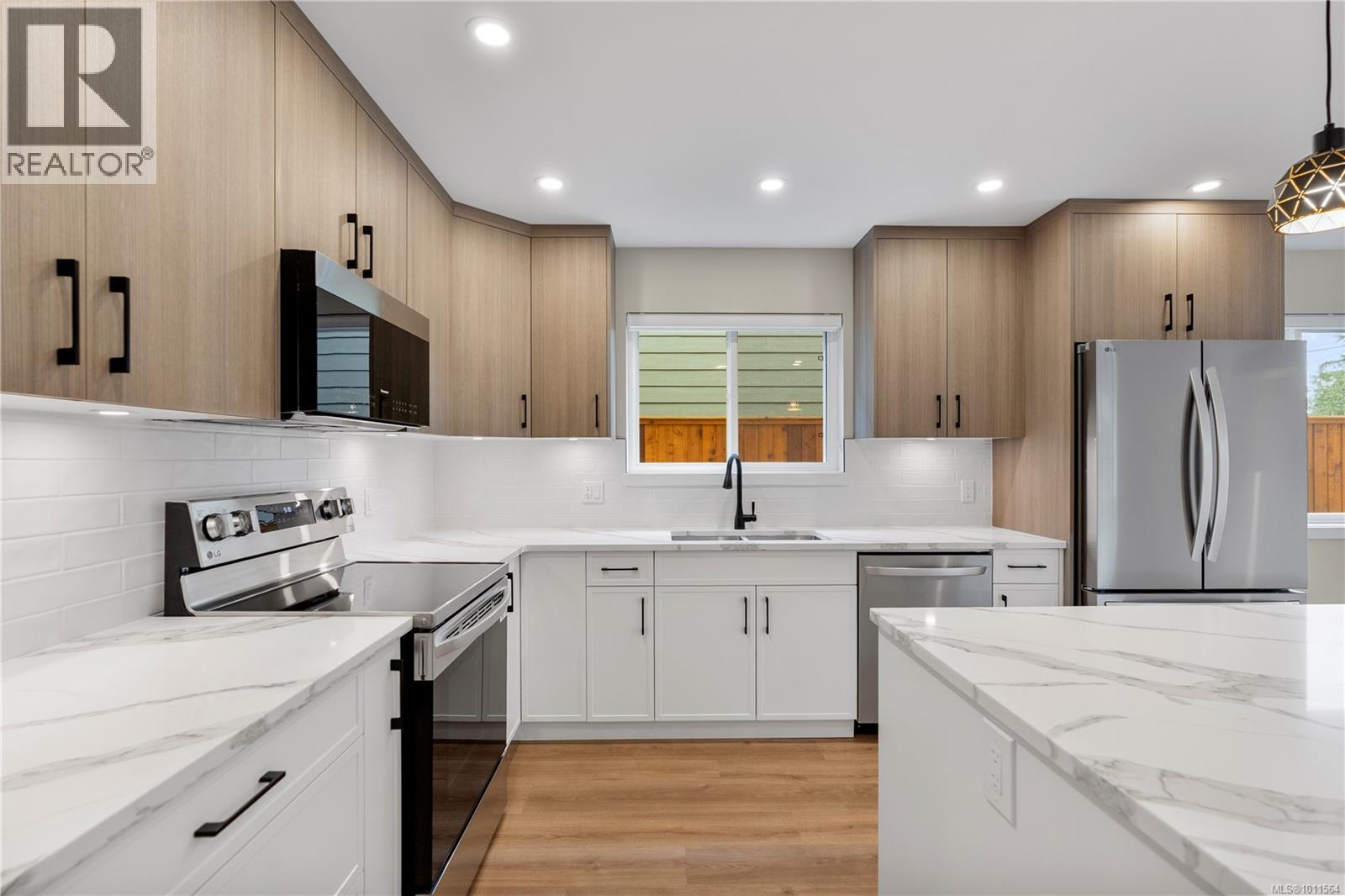 Photo 6 of 731 Stonebrook Lane, Langford BC
