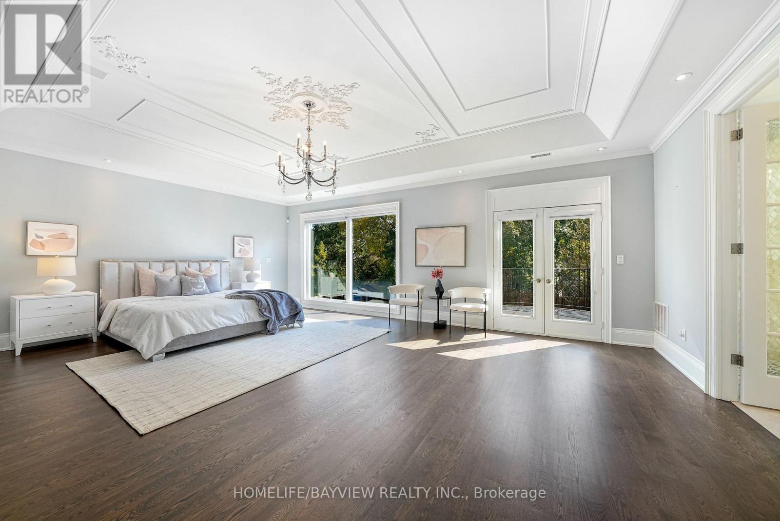 Photo 28 of 111 Hillview Road, Aurora ON