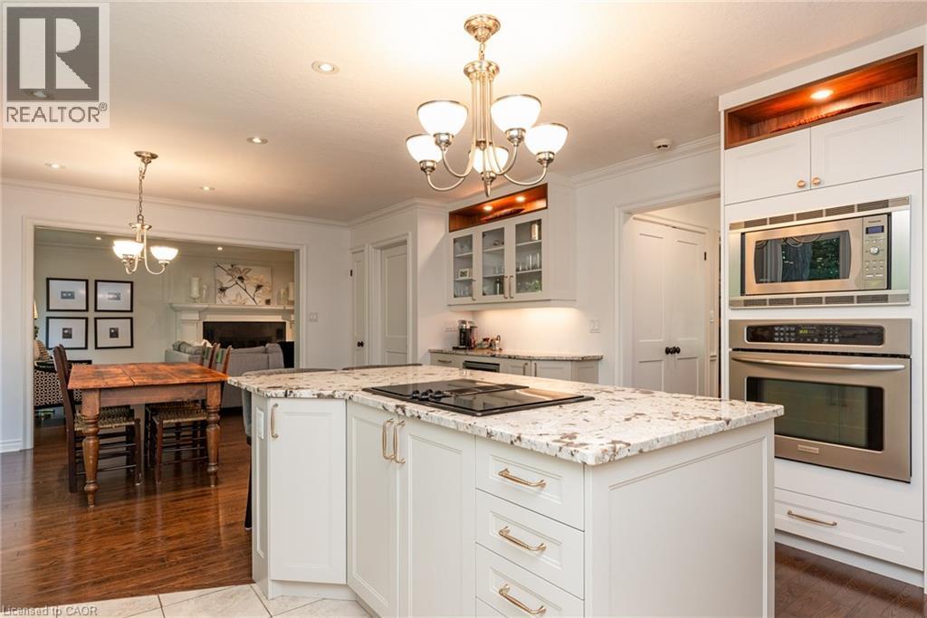 Photo 33 of 1353 Hazelton Boulevard, Burlington ON