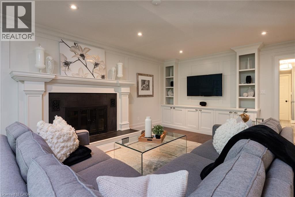 Photo 7 of 1353 Hazelton Boulevard, Burlington ON