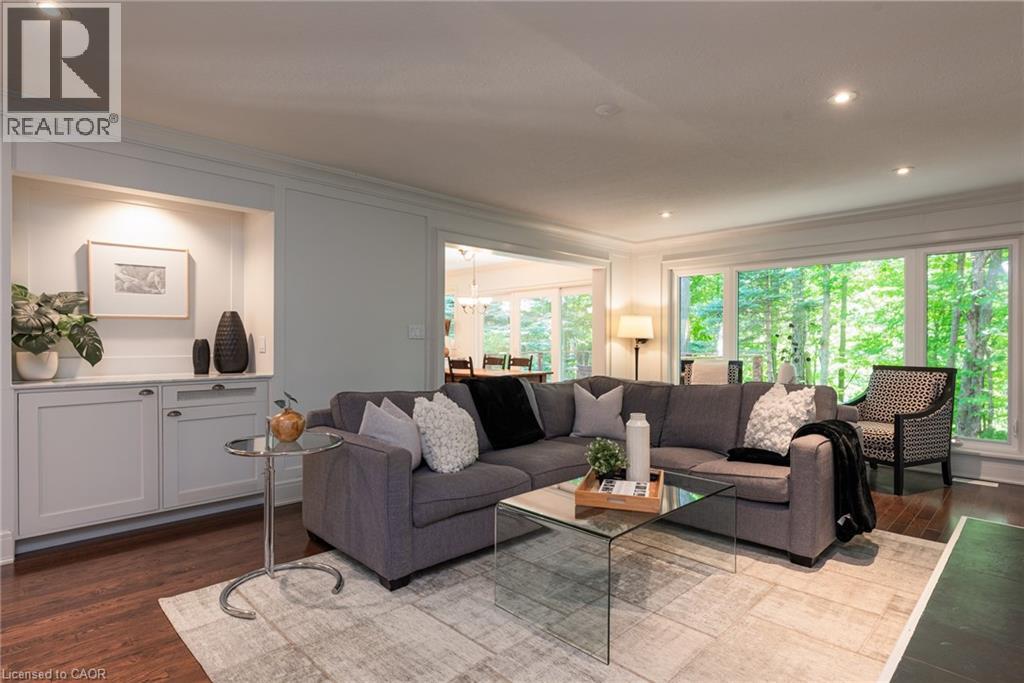 Photo 39 of 1353 Hazelton Boulevard, Burlington ON