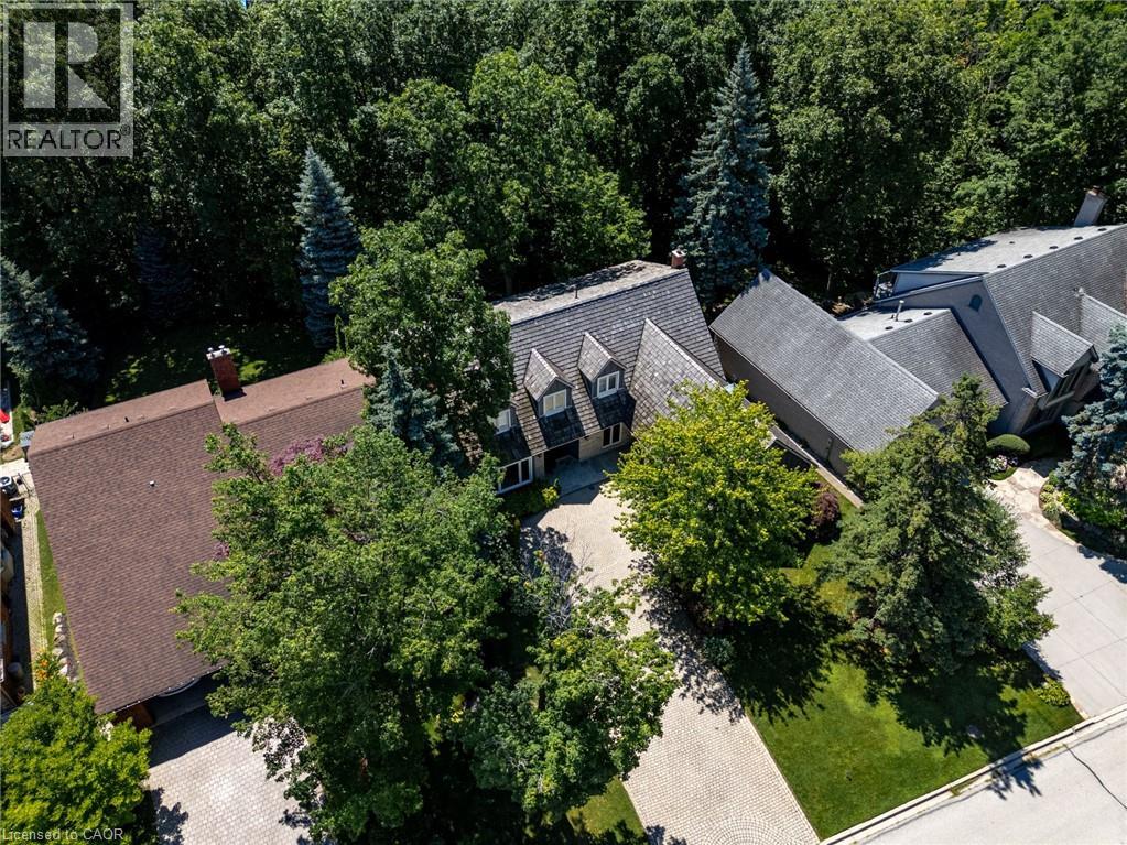Photo 14 of 1353 Hazelton Boulevard, Burlington ON