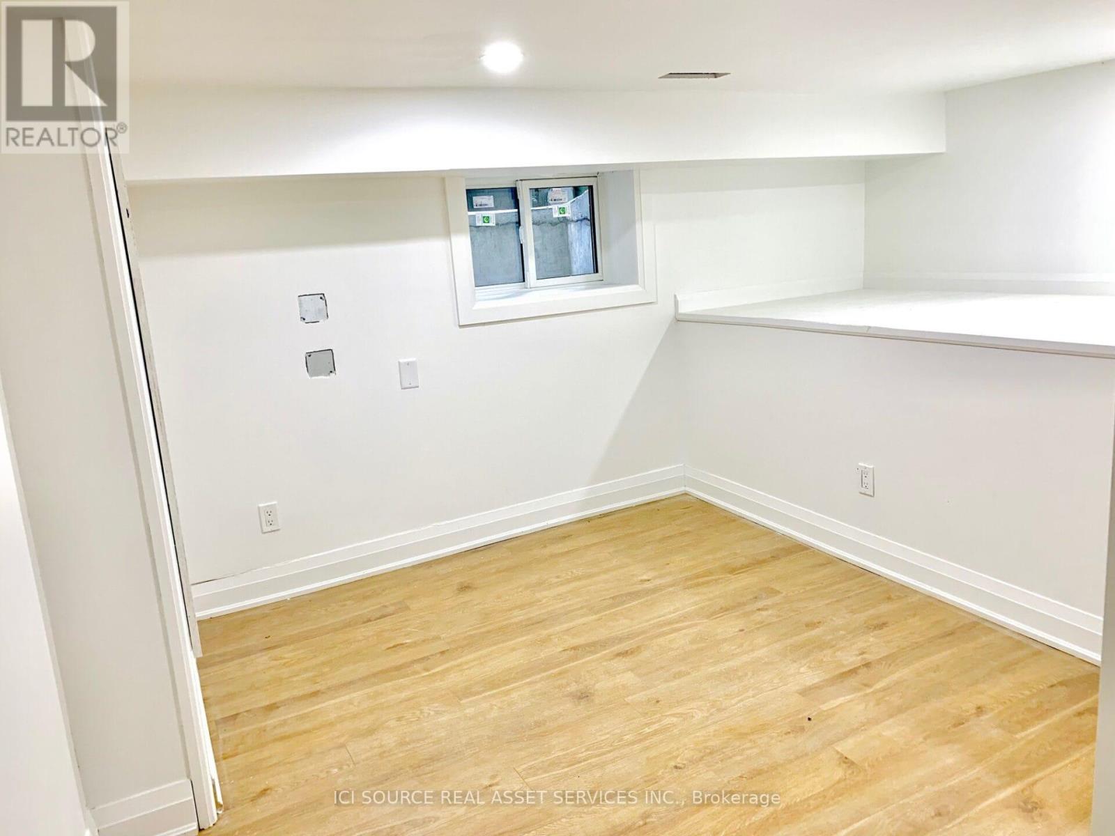 Photo 9 of 3 157 Huron Street, Toronto ON
