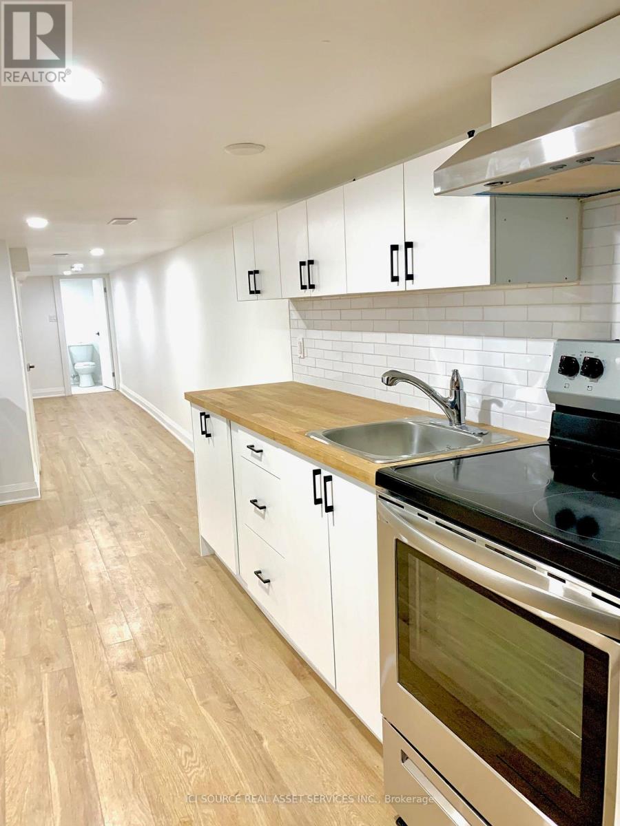 Photo 7 of 3 157 Huron Street, Toronto ON