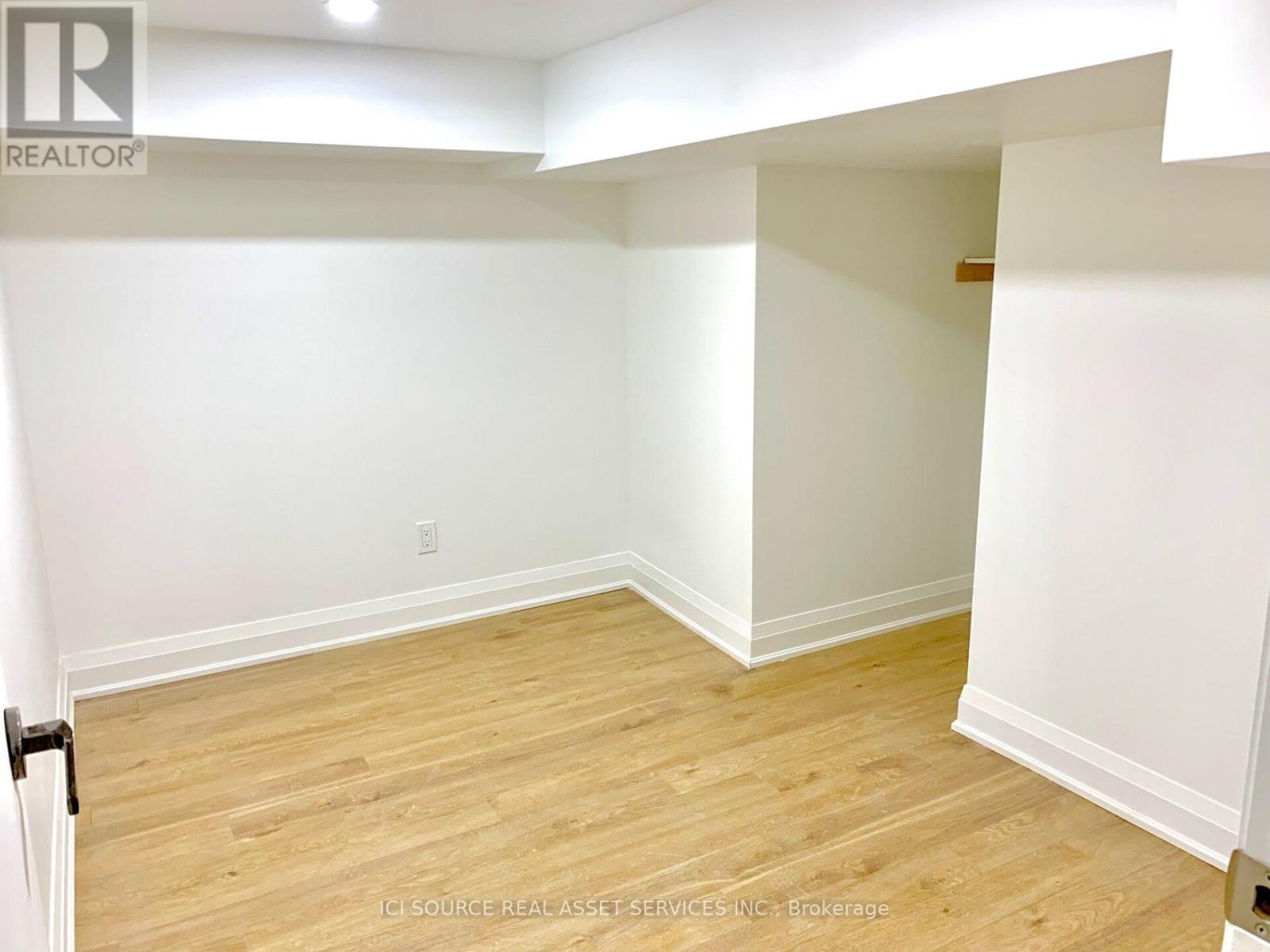 Photo 2 of 3 157 Huron Street, Toronto ON