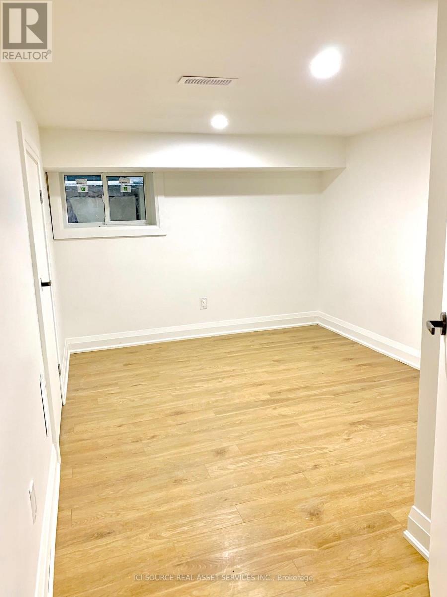 Photo 1 of 3 157 Huron Street, Toronto ON