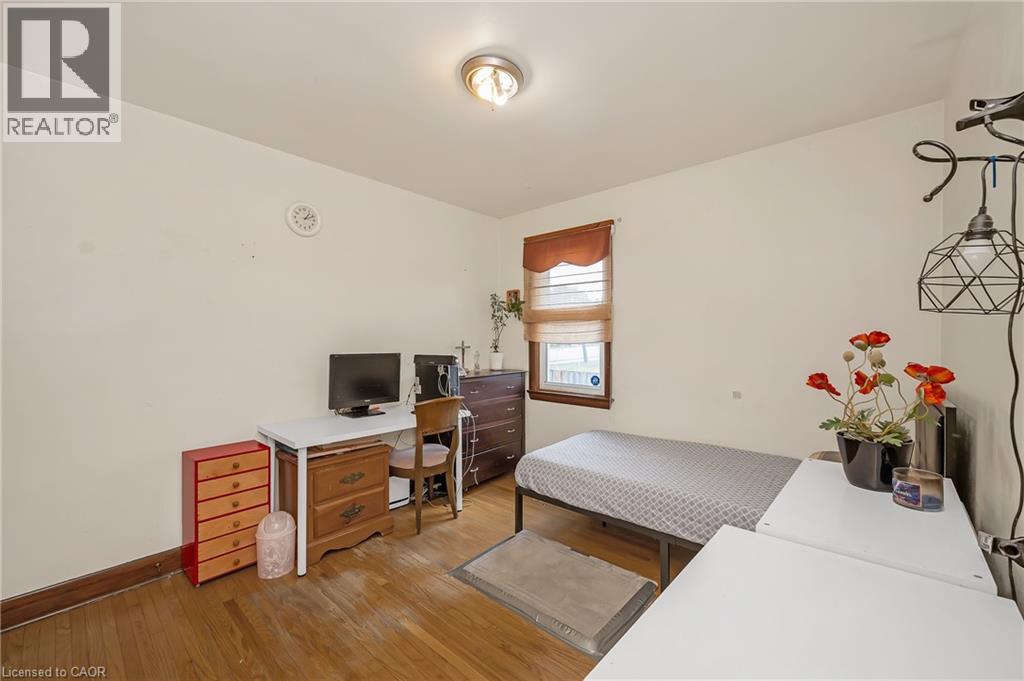 Photo 30 of 676 Upper Wentworth Street, Hamilton ON