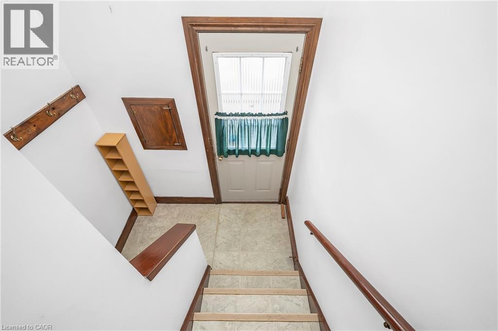 Photo 13 of 676 Upper Wentworth Street, Hamilton ON
