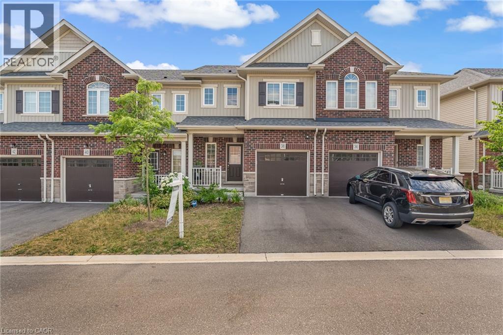 Photo 18 of 38 Dewberry Drive, Kitchener ON