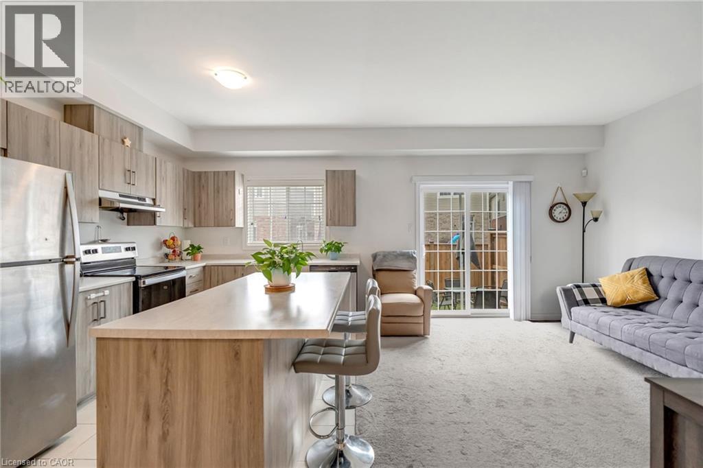 Photo 4 of 38 Dewberry Drive, Kitchener ON
