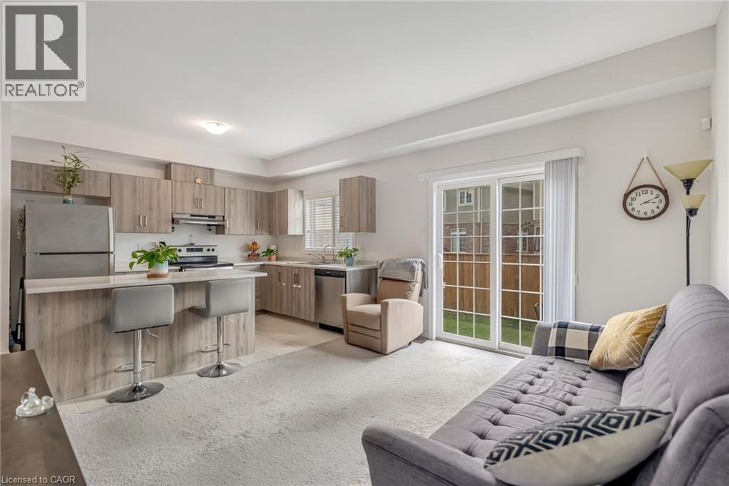 Photo 34 of 38 Dewberry Drive, Kitchener ON