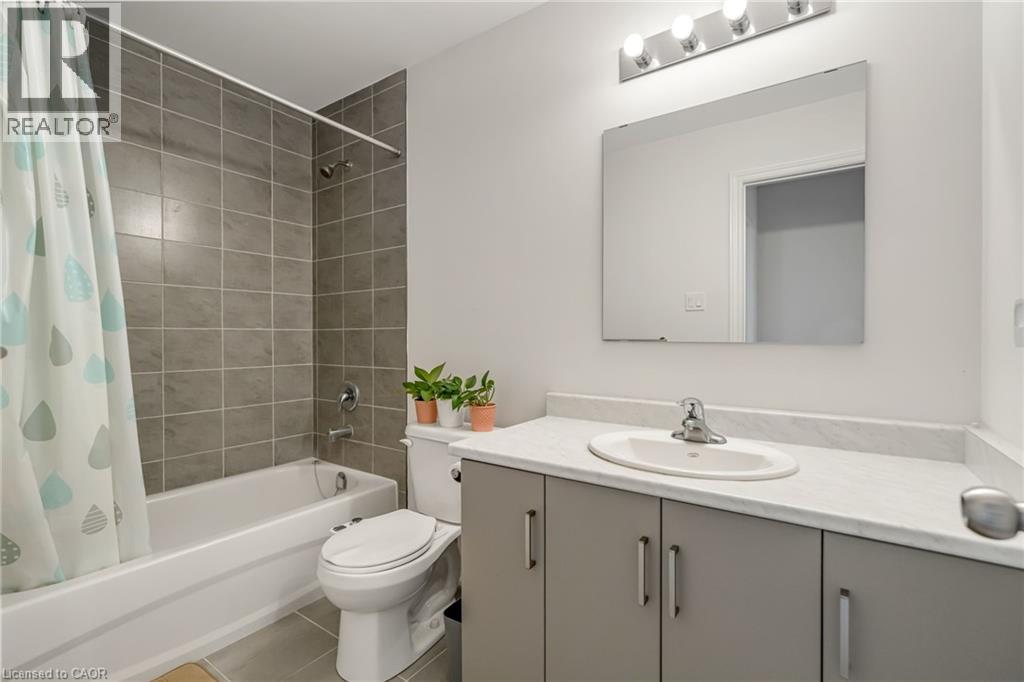 Photo 39 of 38 Dewberry Drive, Kitchener ON