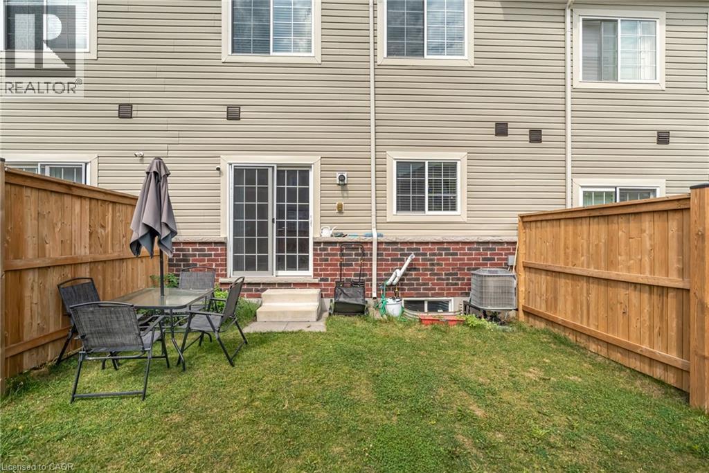 Photo 20 of 38 Dewberry Drive, Kitchener ON