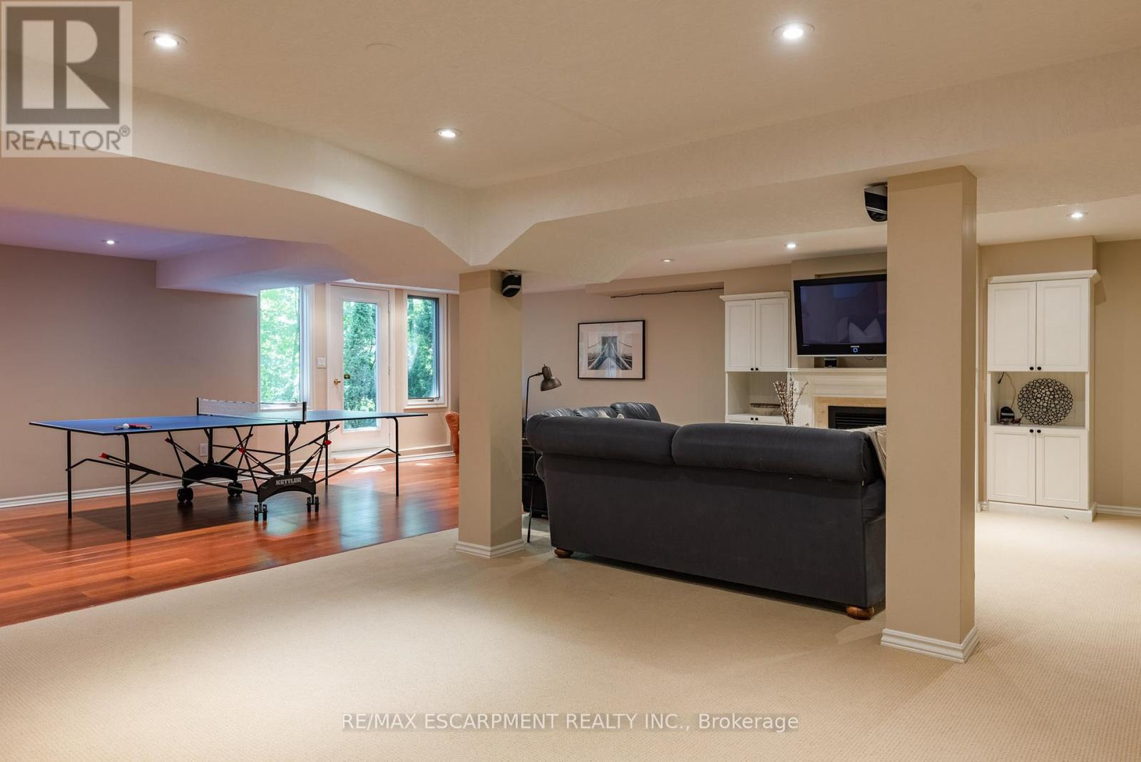 Photo 34 of 1353 Hazelton Boulevard, Burlington ON