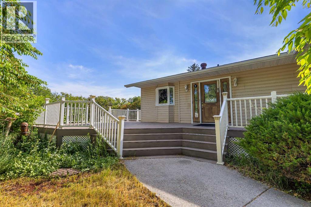 Photo 4 of 226151 80 Street E, Rural Foothills County AB