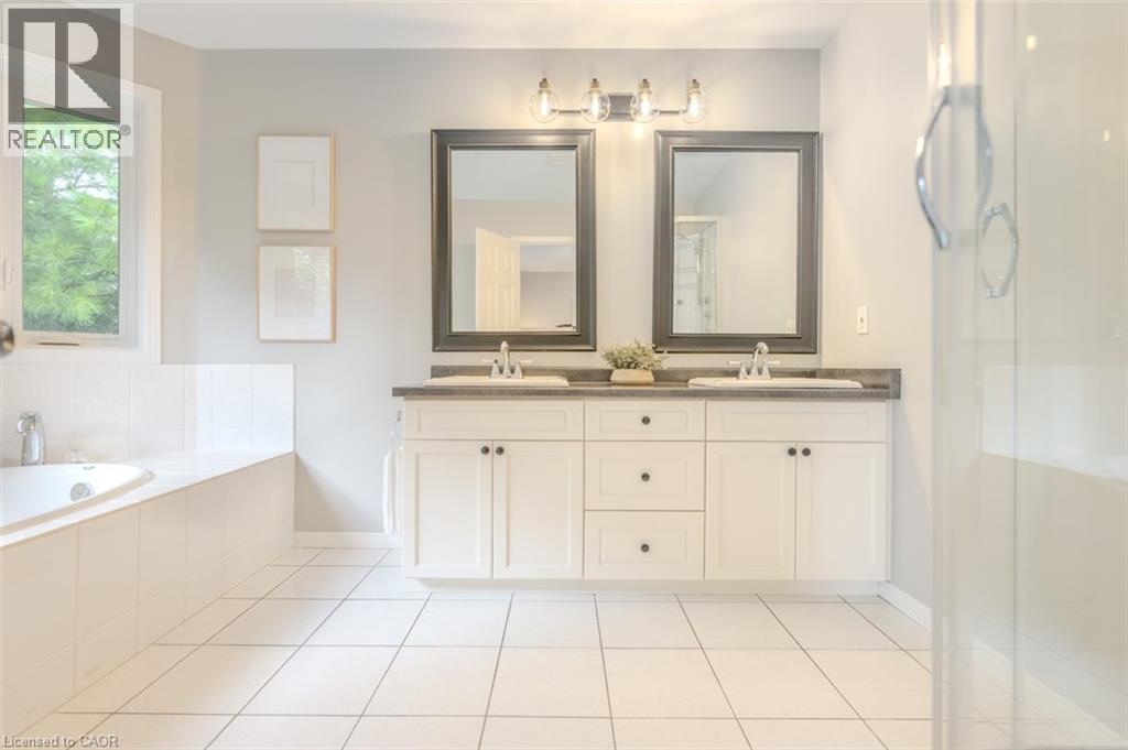 Photo 15 of 199 Saginaw Parkway Unit 30, Cambridge ON