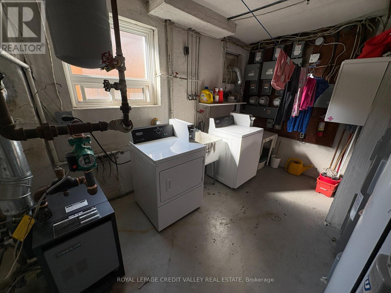 Photo 7 of 1 273 Scarlett Road, Toronto ON