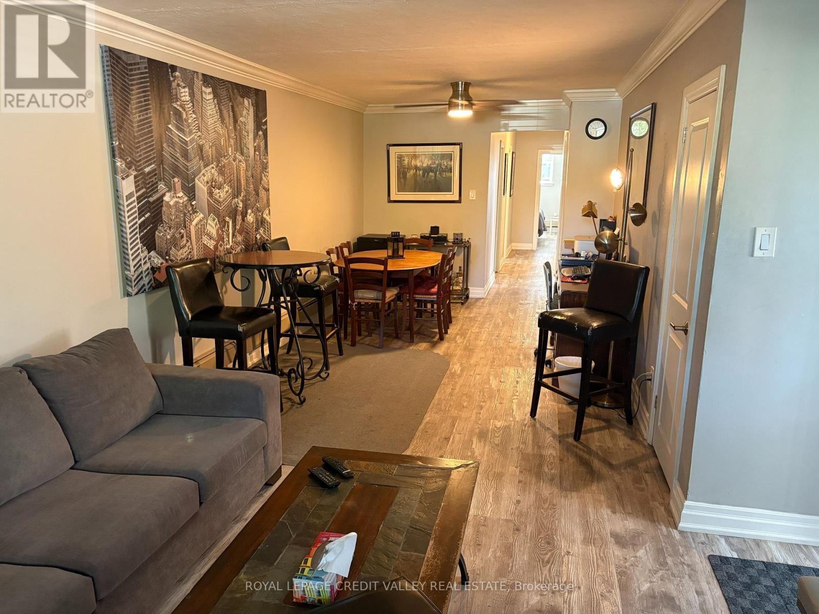 Photo 9 of 1 273 Scarlett Road, Toronto ON