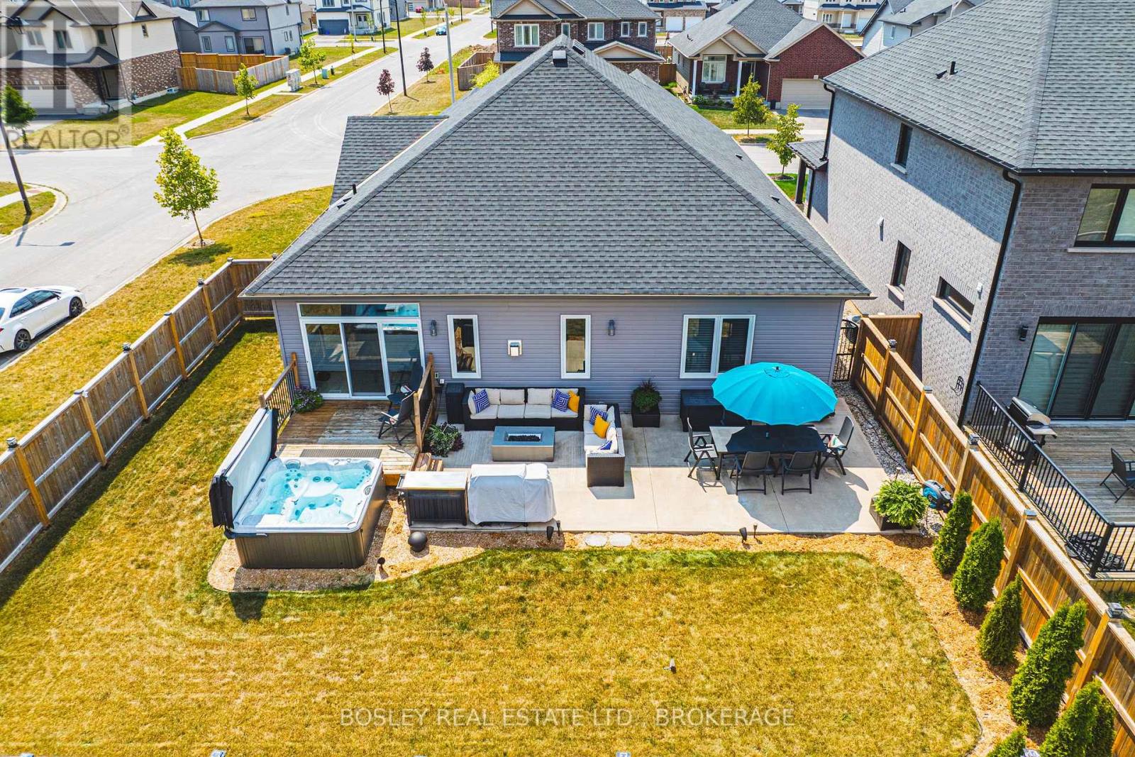 Photo 1 of 14 Cinnamon Street, Thorold ON