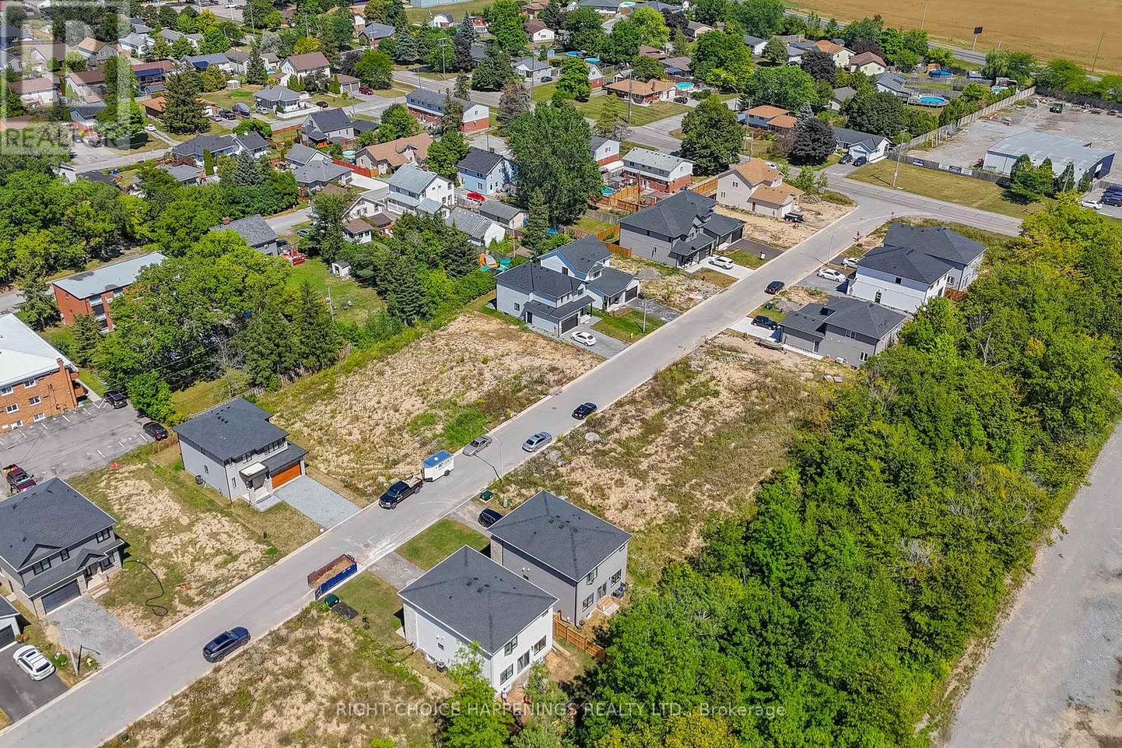 Photo 6 of 179 Hodgkins Avenue, Thorold ON