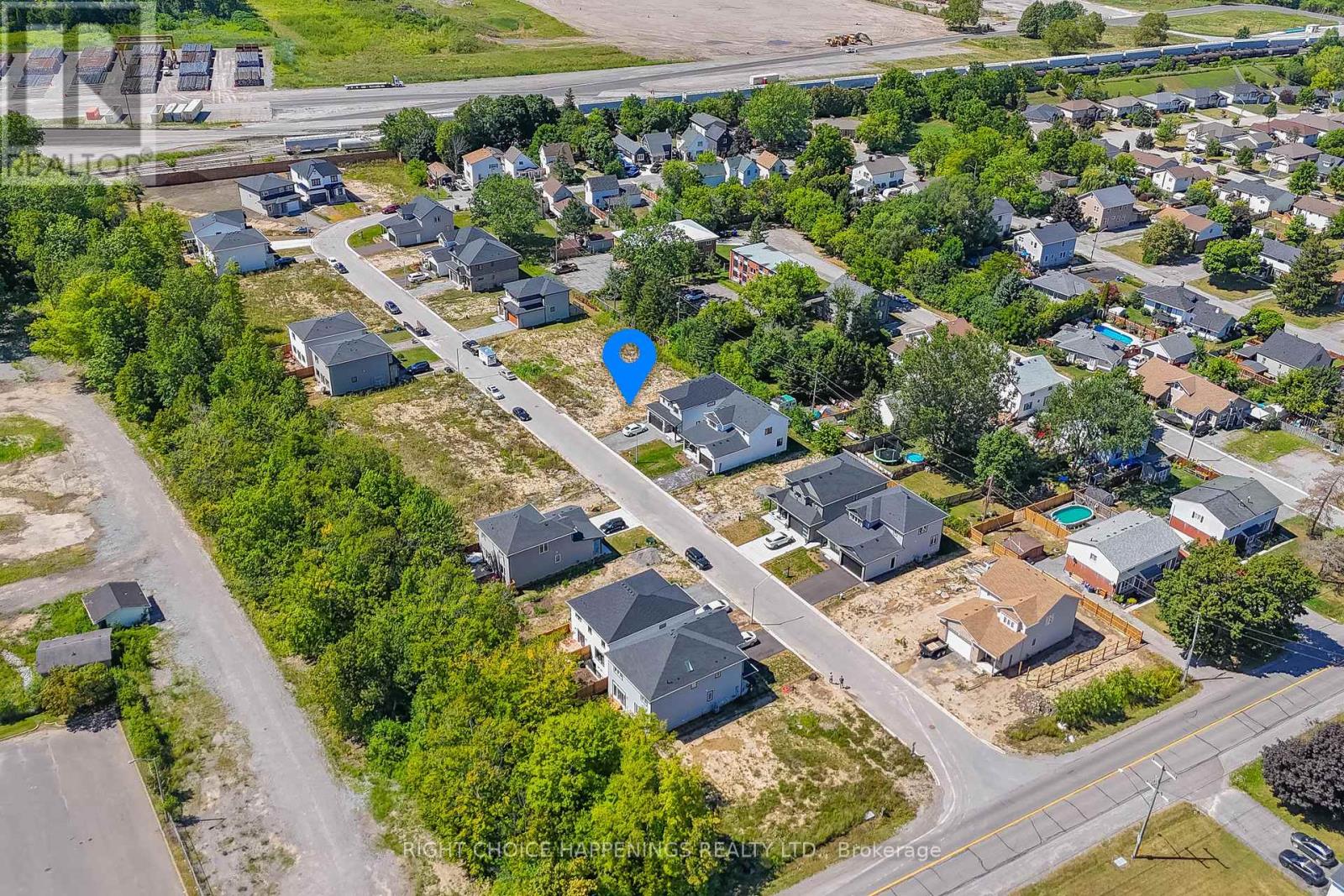 Photo 3 of 179 Hodgkins Avenue, Thorold ON