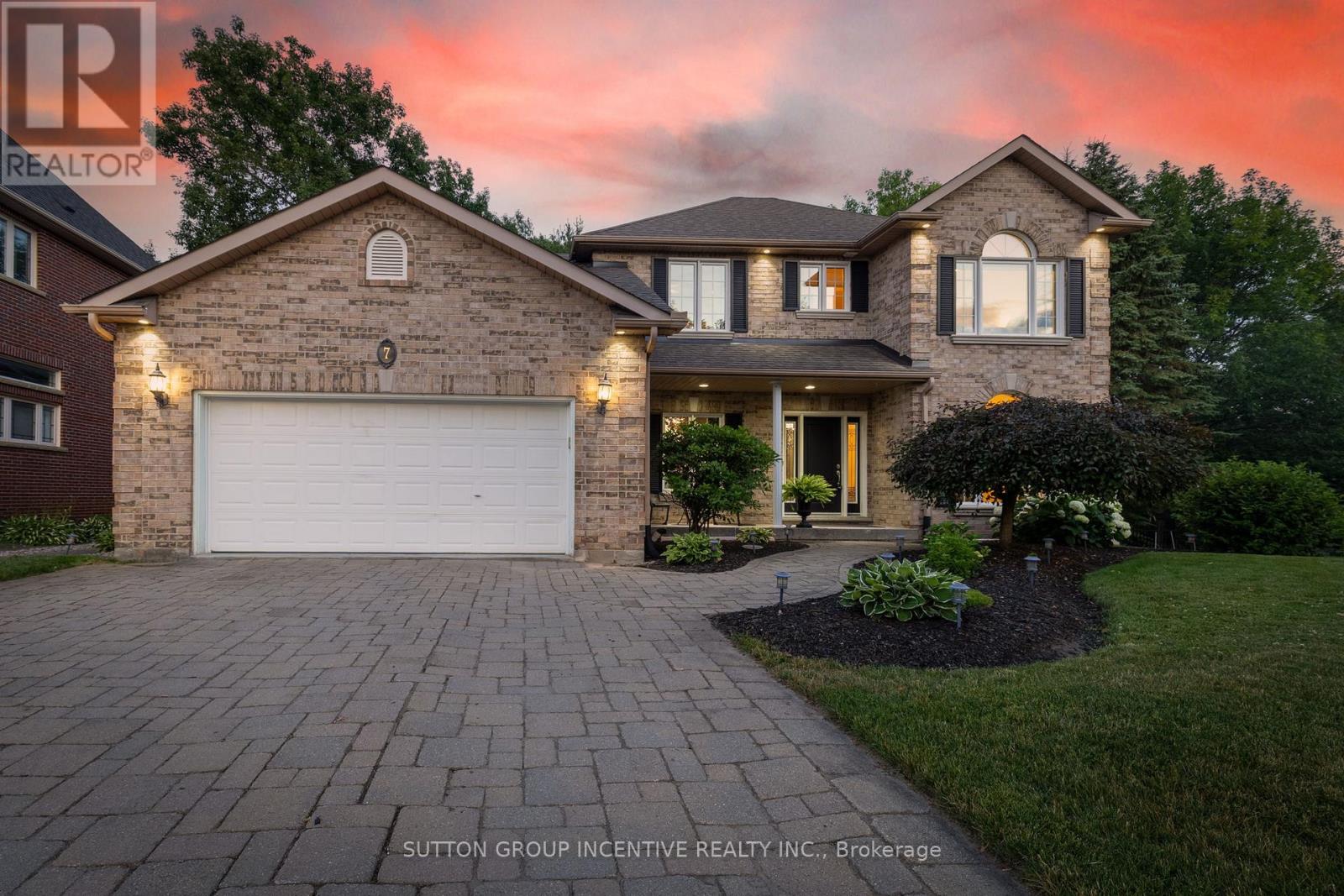 Photo 19 of 7 Porcupine Circle, Barrie ON