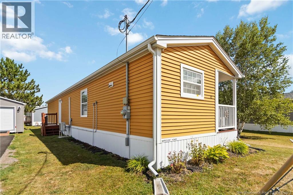 Photo 4 of 42 Andre, Dieppe NB