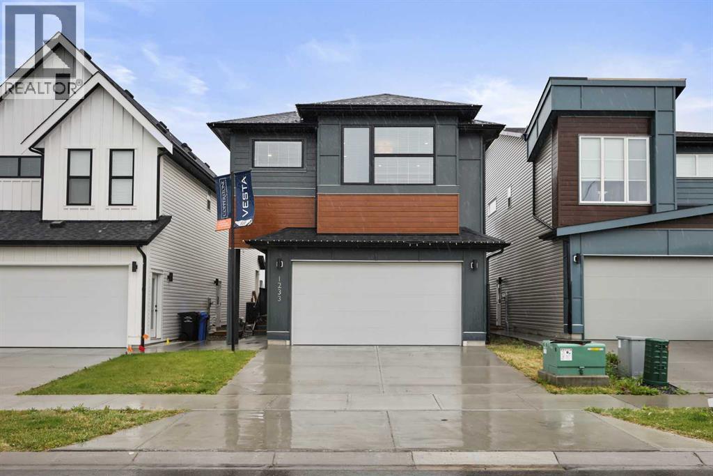 Photo 27 of 1233 Copperfield Boulevard Se, Calgary AB