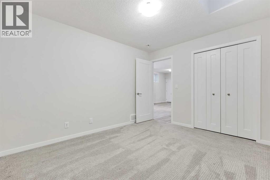 Photo 2 of 1233 Copperfield Boulevard Se, Calgary AB