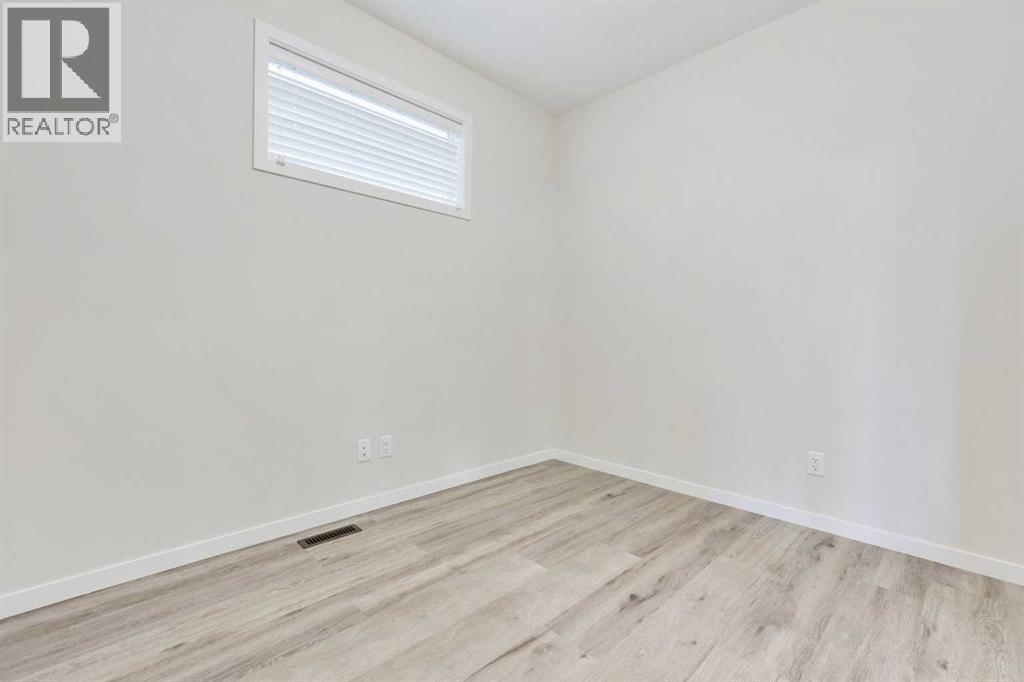 Photo 8 of 1233 Copperfield Boulevard Se, Calgary AB