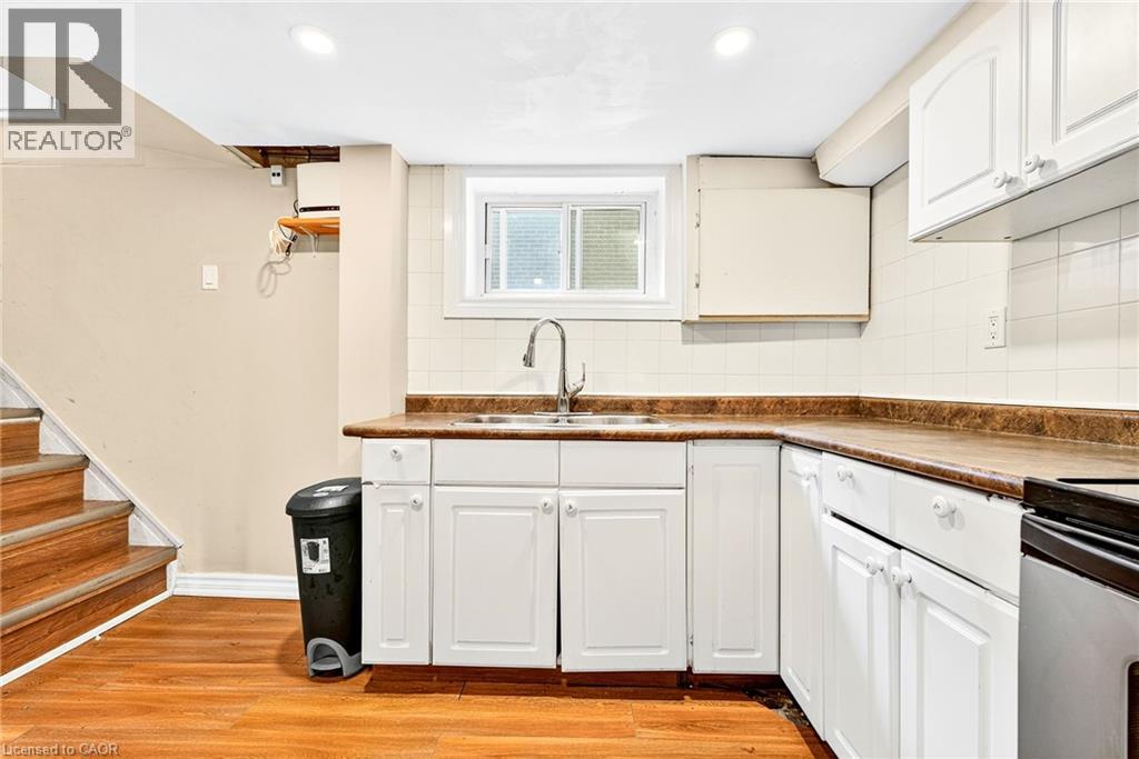 Photo 15 of 111 Leland Street, Hamilton ON