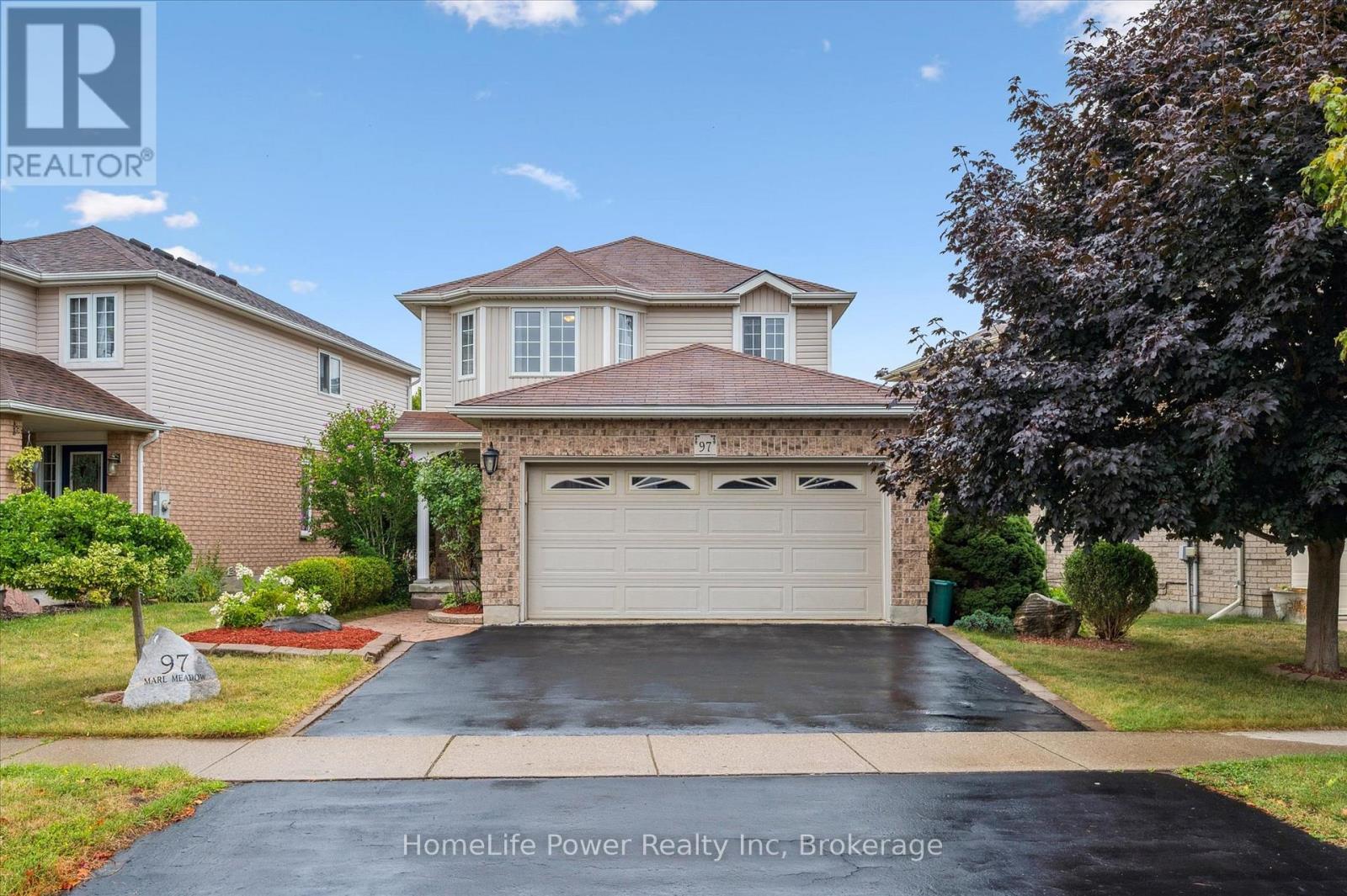 Photo 35 of 97 Marl Meadow Drive, Kitchener ON