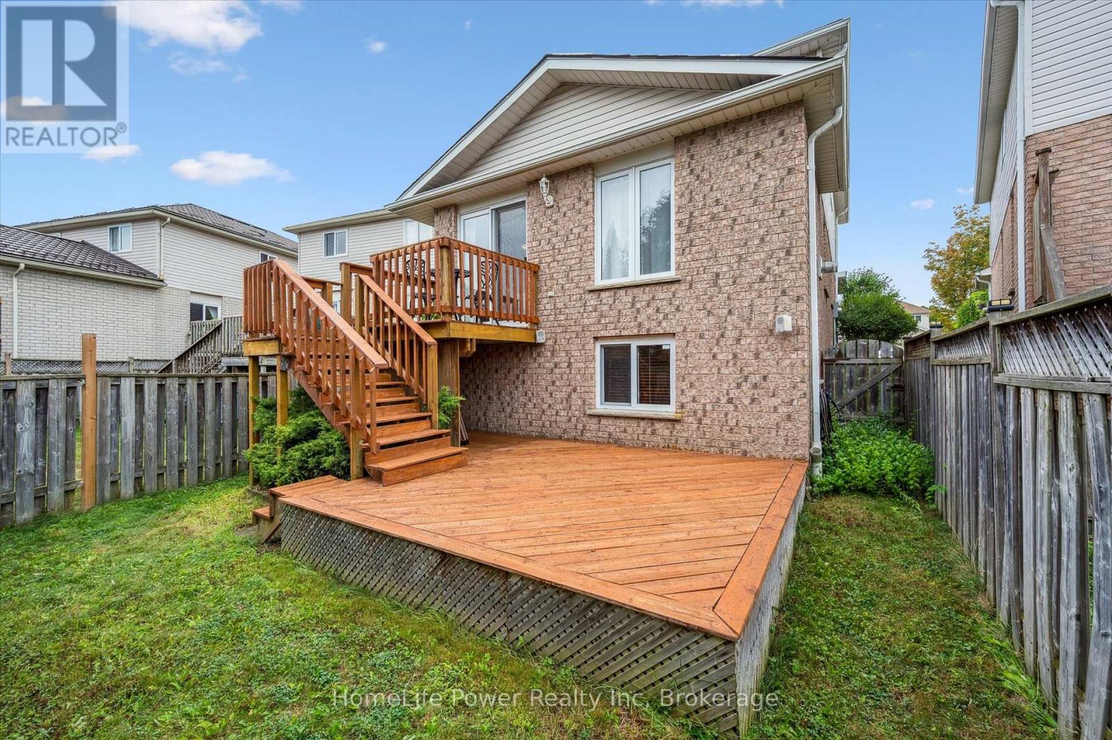 Photo 3 of 97 Marl Meadow Drive, Kitchener ON