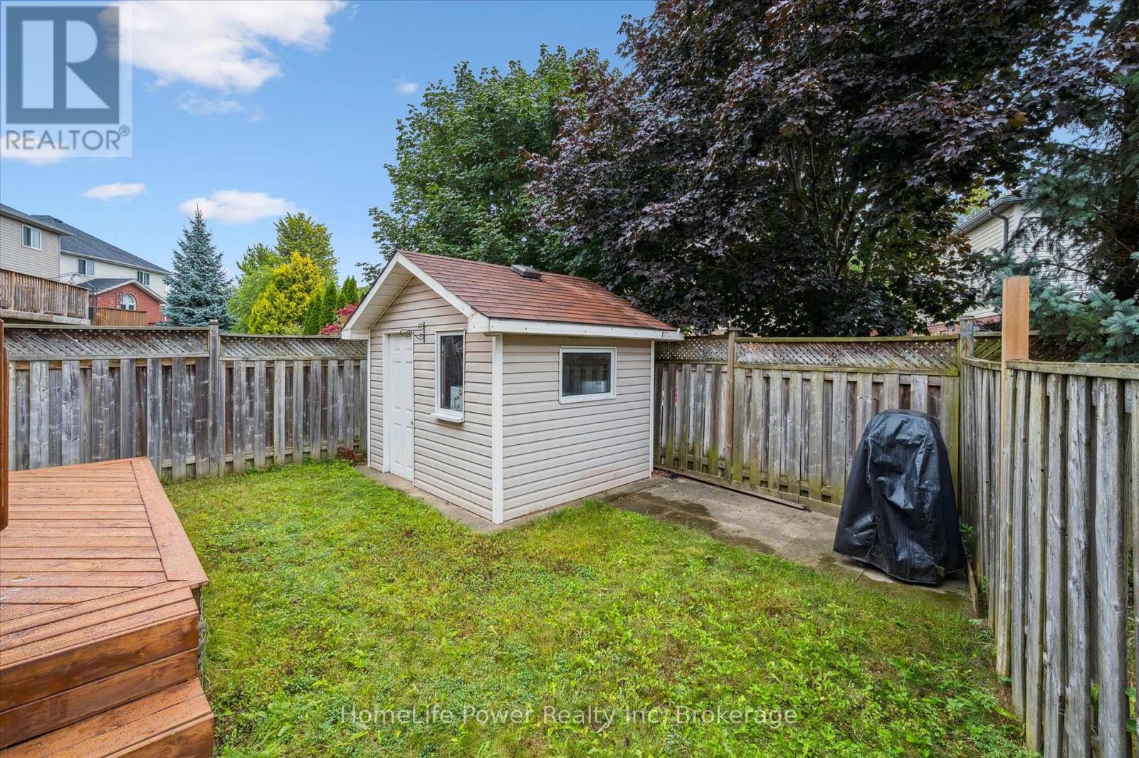 Photo 10 of 97 Marl Meadow Drive, Kitchener ON