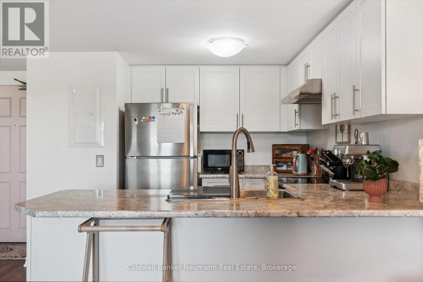 Photo 14 of 306 7 Kay Crescent, Guelph ON