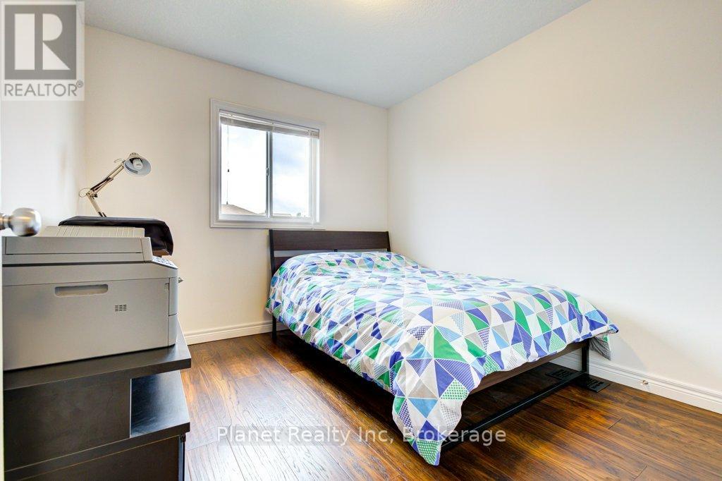 Photo 36 of 52 105 Bard Boulevard, Guelph ON