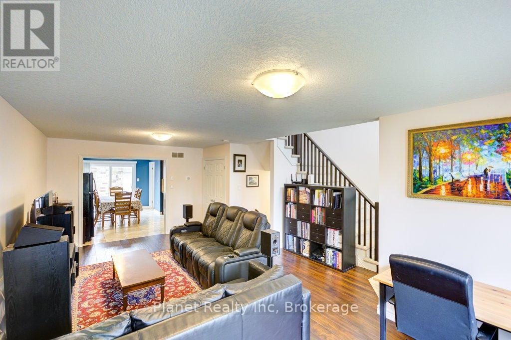 Photo 15 of 52 105 Bard Boulevard, Guelph ON