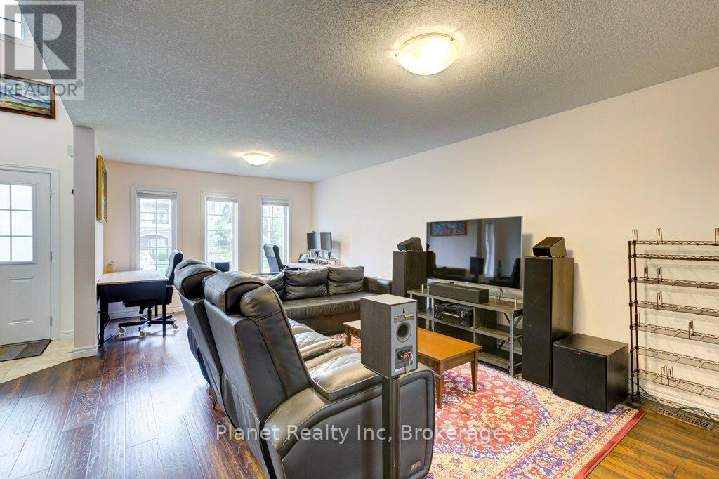 Photo 16 of 52 105 Bard Boulevard, Guelph ON