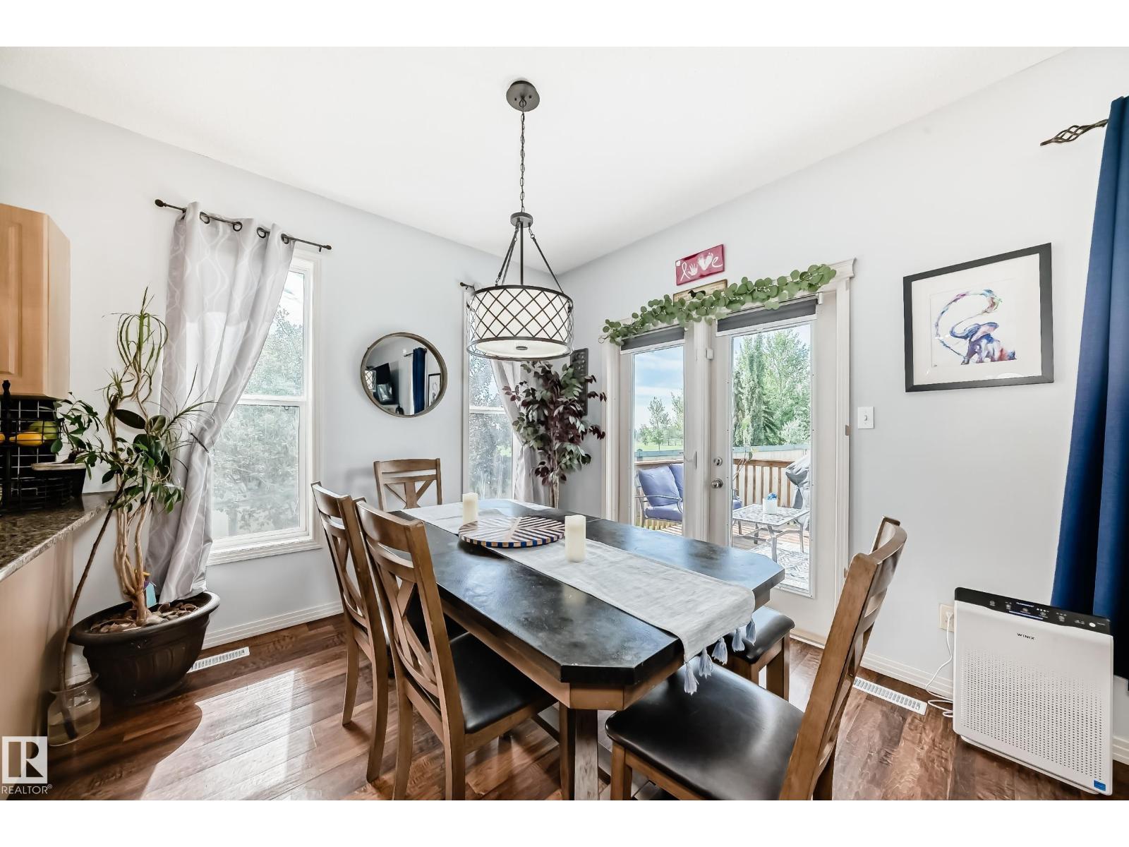 Photo 14 of 4931 152 Ave Nw, Edmonton AB