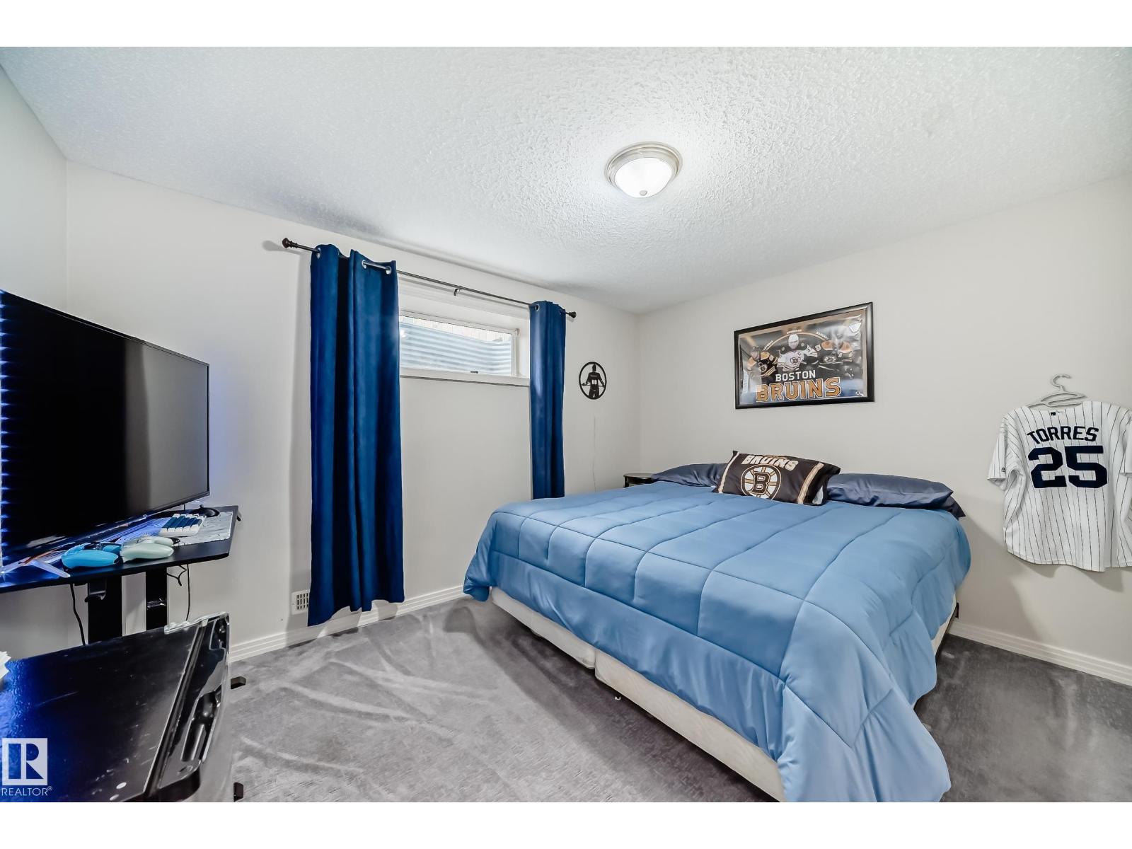 Photo 41 of 4931 152 Ave Nw, Edmonton AB