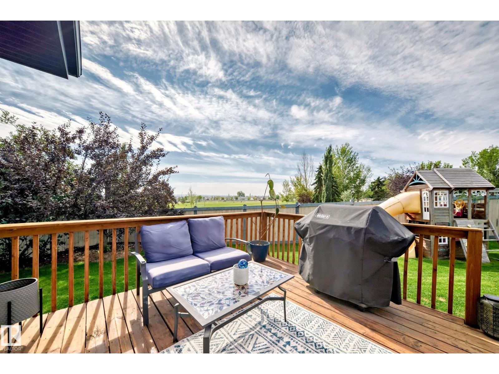 Photo 45 of 4931 152 Ave Nw, Edmonton AB