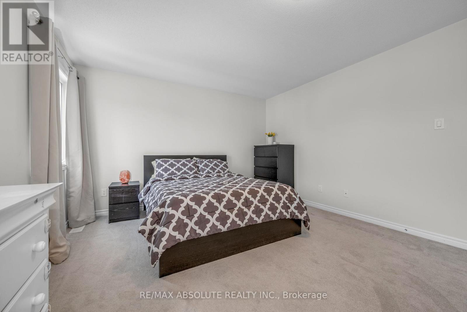 Photo 18 of 730 Perseus Avenue, Ottawa ON