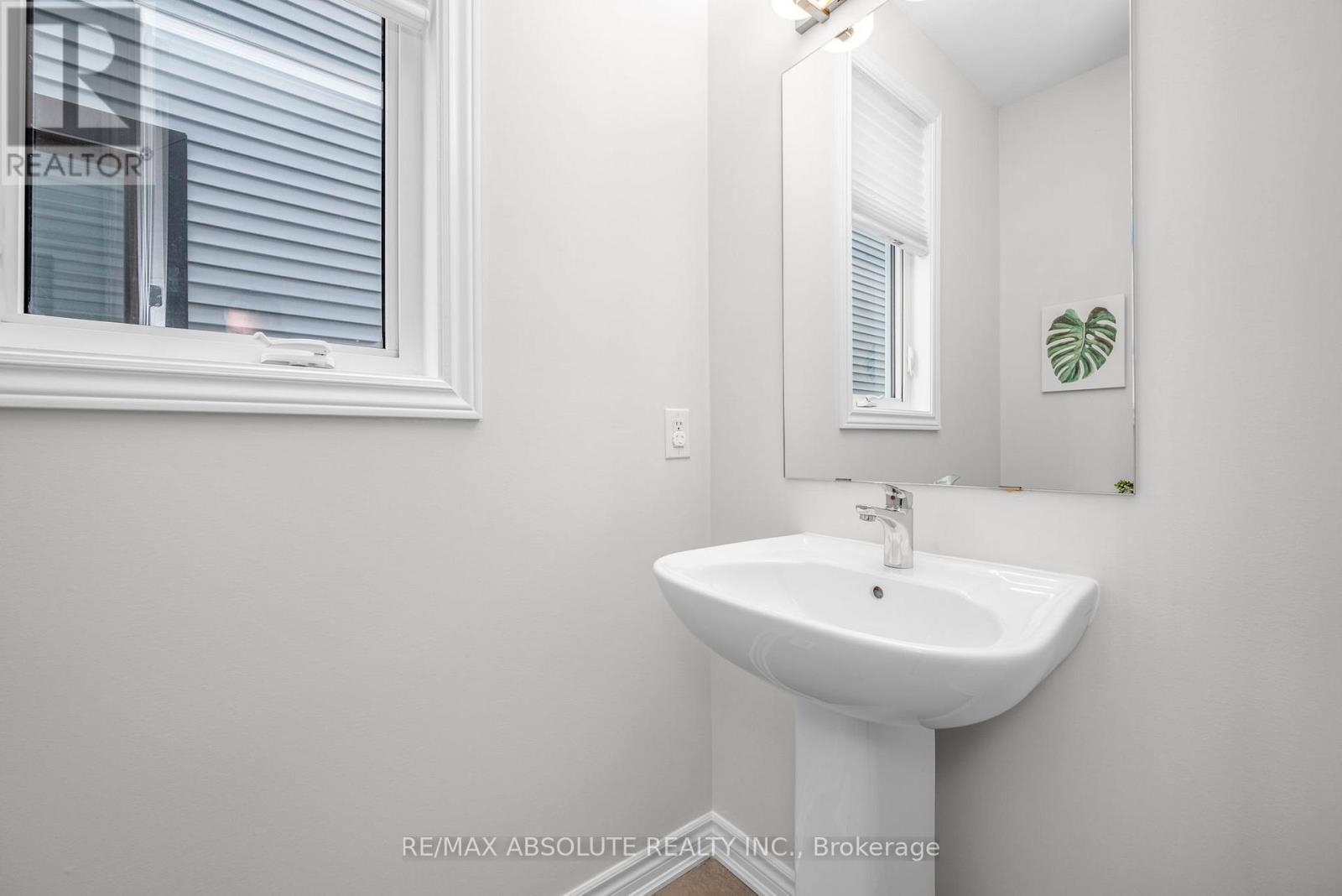 Photo 39 of 730 Perseus Avenue, Ottawa ON