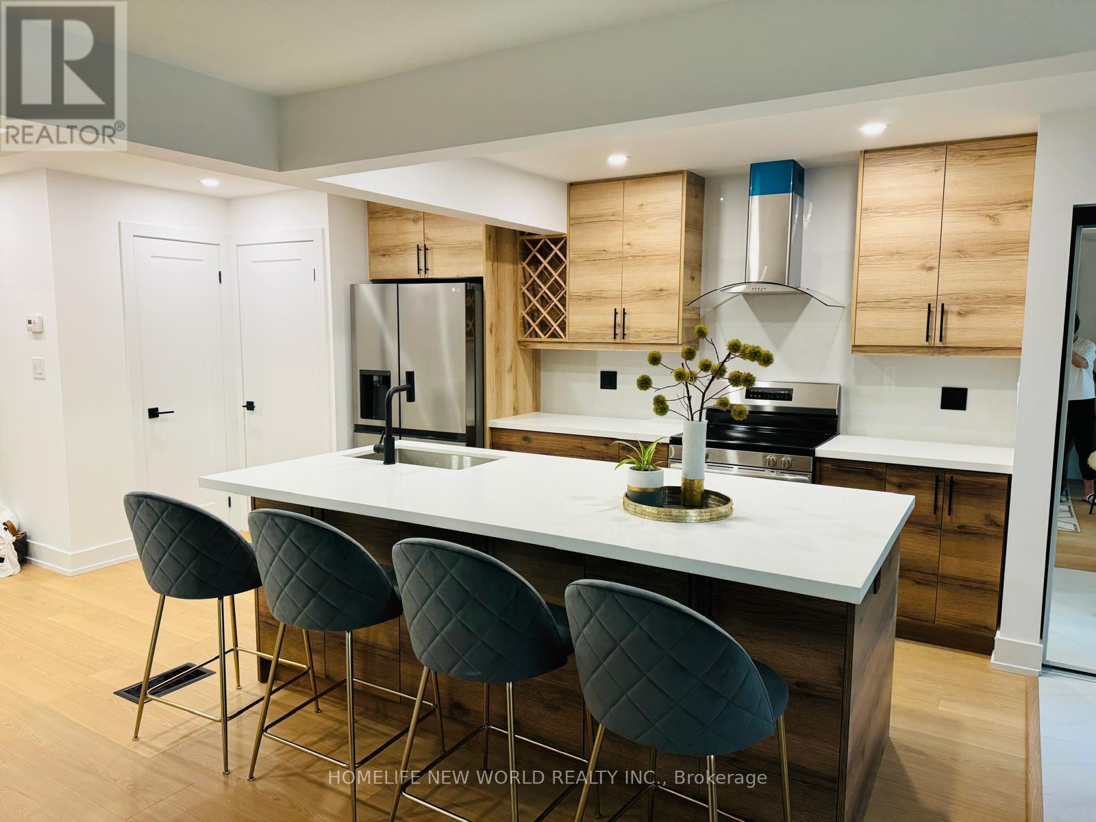 Photo 5 of 15 Northey Drive, Toronto ON