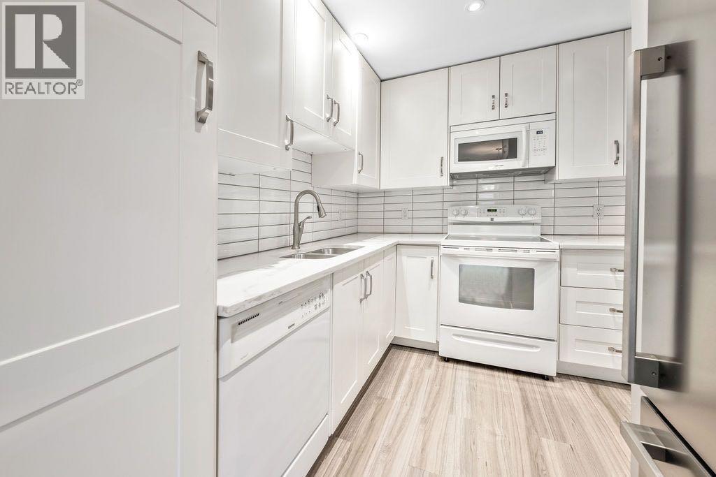 Single Family House for Sale in  Cedardale Crescent SW Cedarbrae Calgary 
