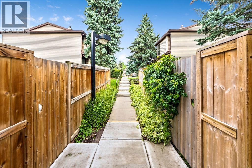 Single Family House for Sale in  Cedardale Crescent SW Cedarbrae Calgary 